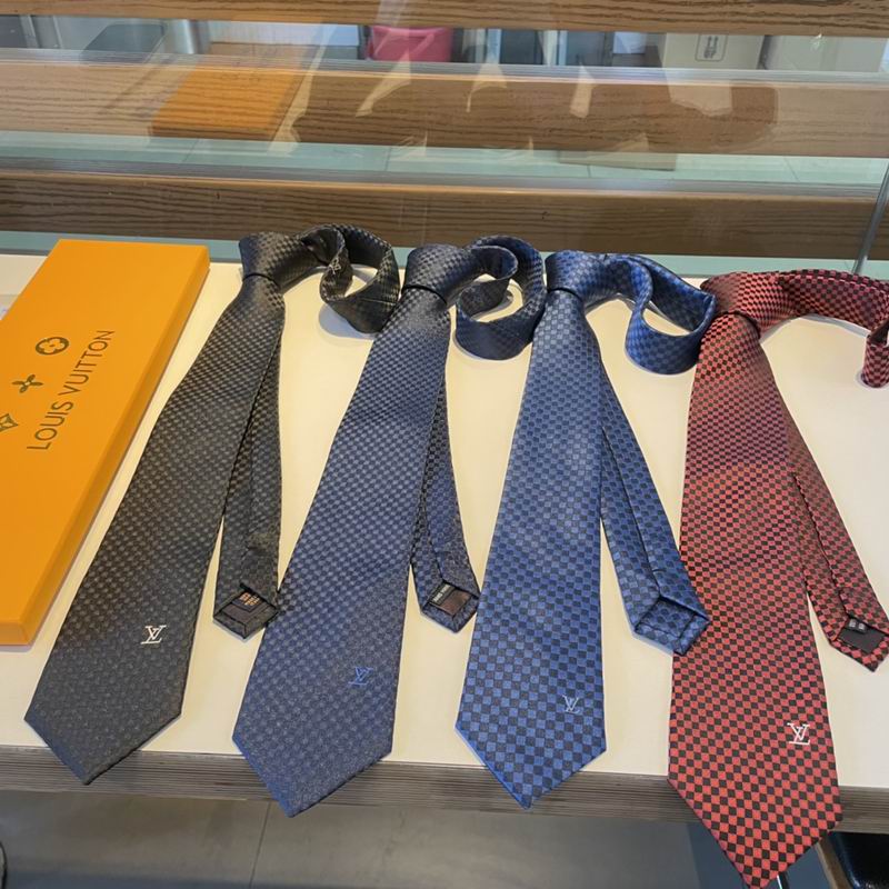 LV Tie hm17